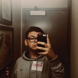 Meet your Posher, Alvaro